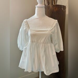 ***Aaron & Amber *** Chic White Cropped with open back Women's Blouse